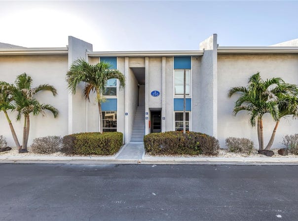 250 MEDALLION BOULEVARD, MADEIRA BEACH, FL 33708