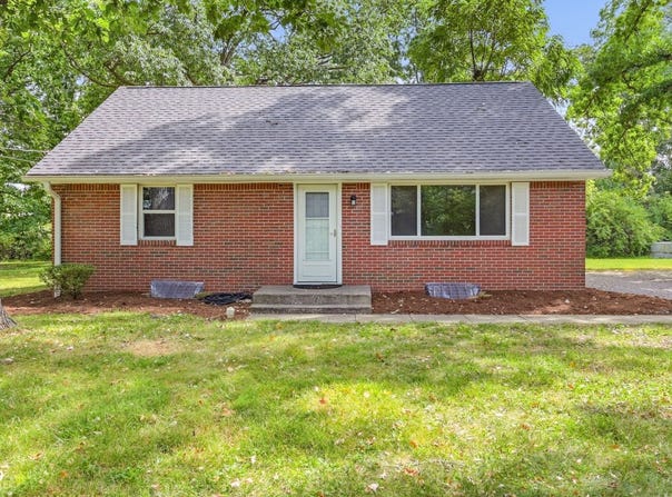 9725 E 46th Street, Indianapolis, IN 46235
