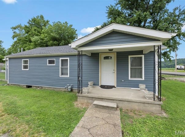 301 W State Street, Chaffee, MO 63740