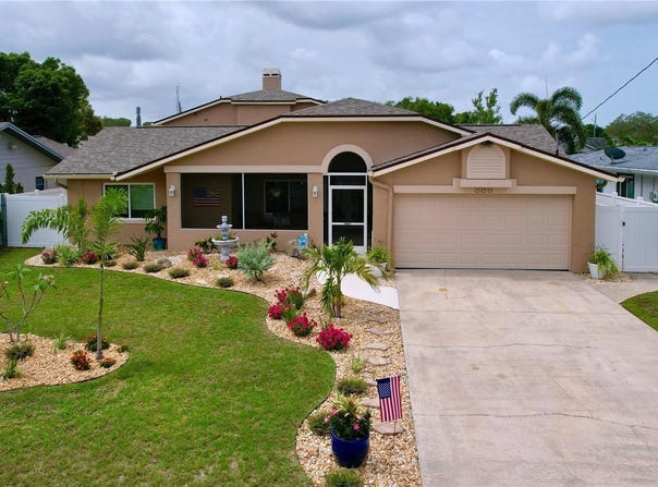 386 WESTWINDS DRIVE, PALM HARBOR, FL 34683