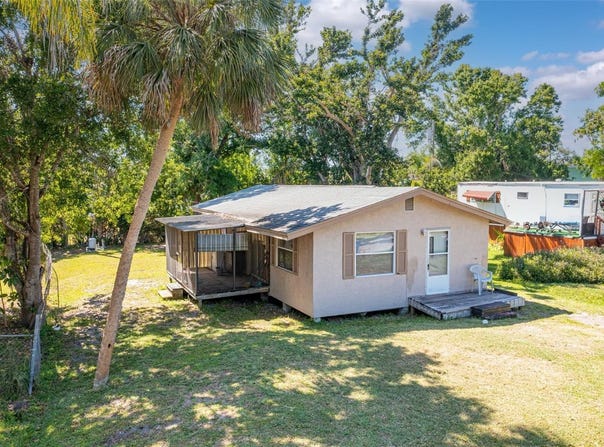 409 OLIVE AVENUE, NOKOMIS, FL 34275