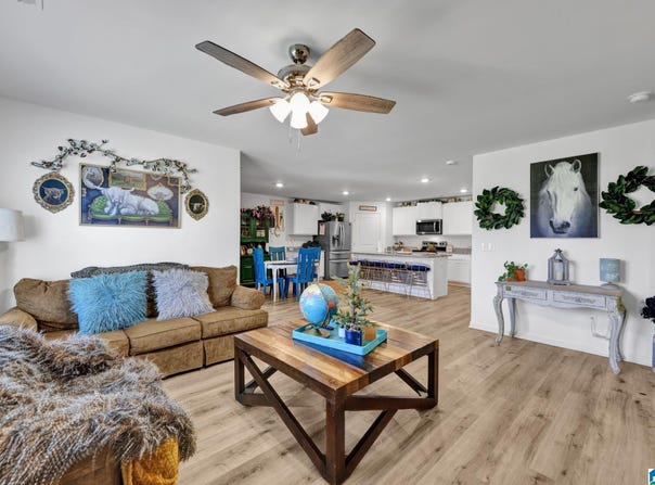 728 FISH CAMP ROAD, CHELSEA, AL 35043