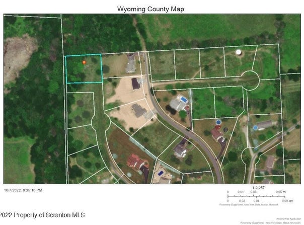 65 Clinton Drive, Factoryville, PA 18419