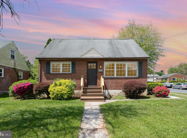 921 VINE STREET, MIDDLETOWN, PA 17057