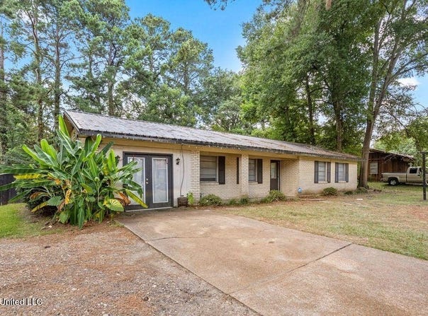 844 E Academy Street Street, Canton, MS 39046