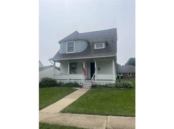 352 N Harrison Street, Lancaster, WI 53813