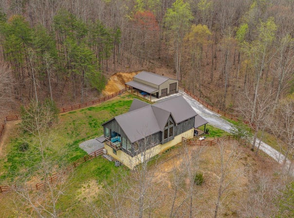 2476 Guinn Narrows Rd, Decatur, TN 37322