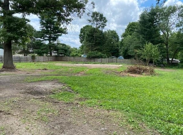 1240 E Hickory Road, Battle Creek, MI 49017