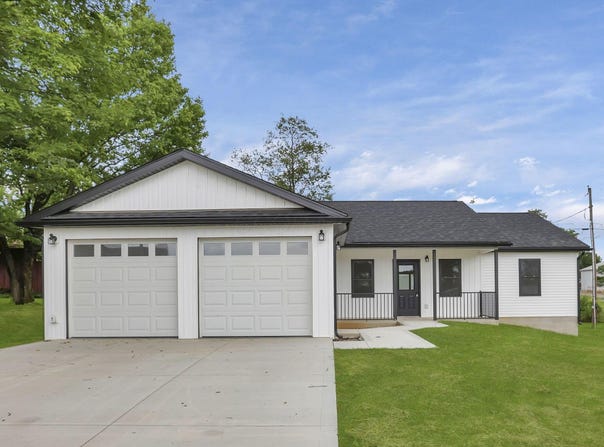 105 Hillcrest Drive, Danville, OH 43014