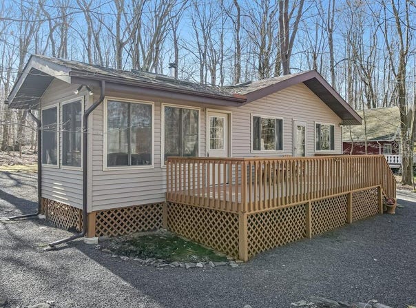 144 Beech Lane, Pocono Lake, PA 18347