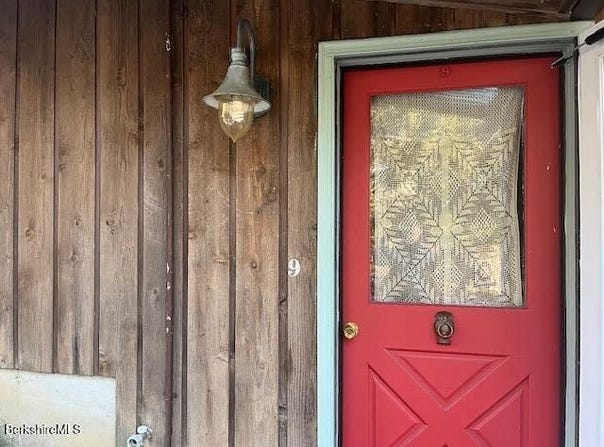 9 Forest Row, Great Barrington, MA 01230