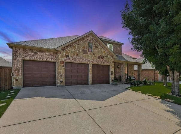 2804 Dog Leg Trail, McKinney, TX 75069