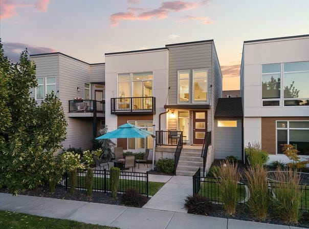 2435 W Summit Pkwy, Spokane, WA 99201