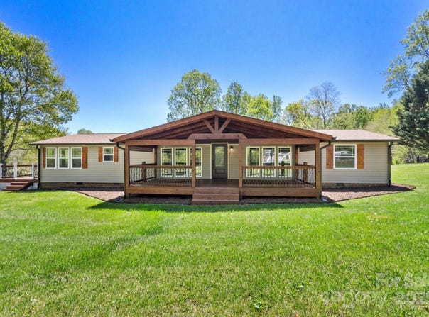 2942 Denwood Drive, Claremont, NC 28610