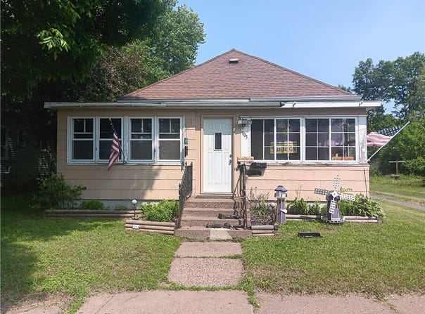905 E 1st Street S, Ladysmith, WI 54848