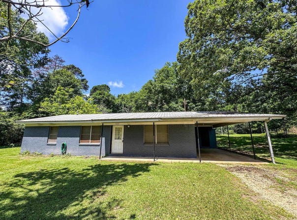 505 Pinecrest Dr, Avinger, TX 75630