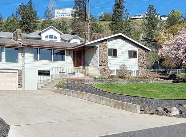 8523 N Northview Rd, Spokane, WA 99208