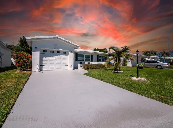 809 SW 3rd Avenue, Boynton Beach, FL 33426