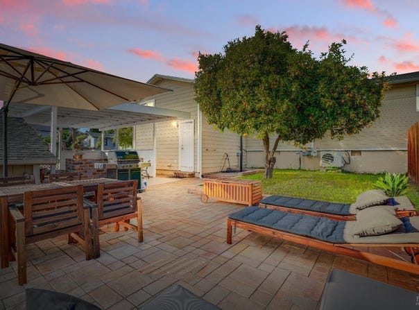 370 E N Street, Benicia, CA 94510