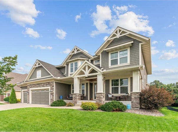 405 Riverside Circle, Anoka, MN 55303