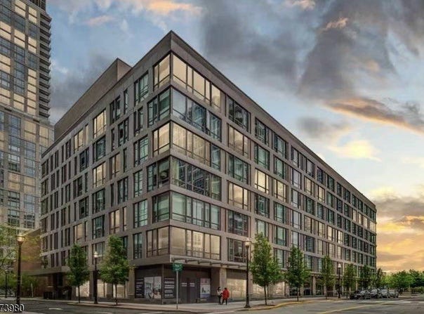 2 Shore Ln, Jersey City, NJ 07310-1415