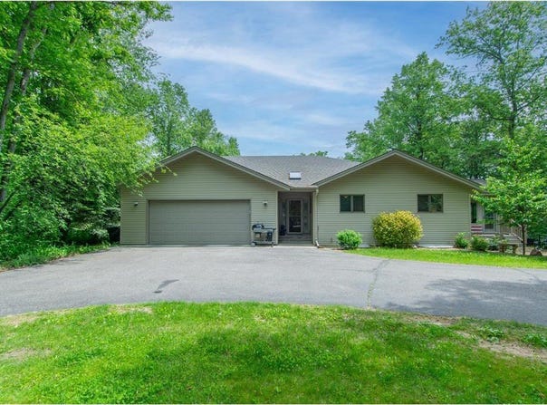 27488 Ridgewood Drive, Merrifield, MN 56465