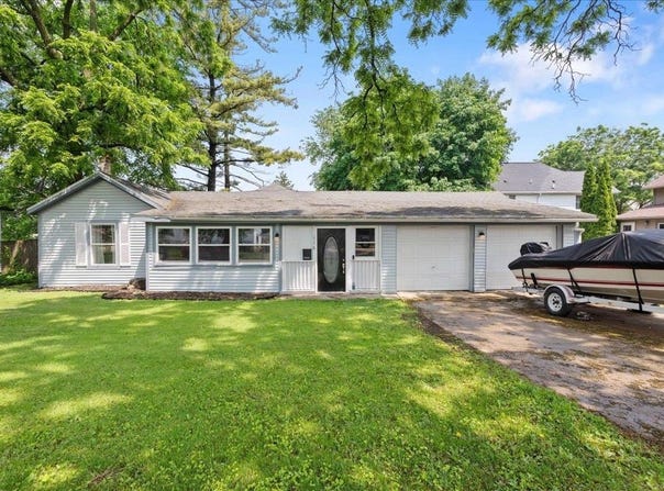 116 E Randolph Street, Stoughton, WI 53589