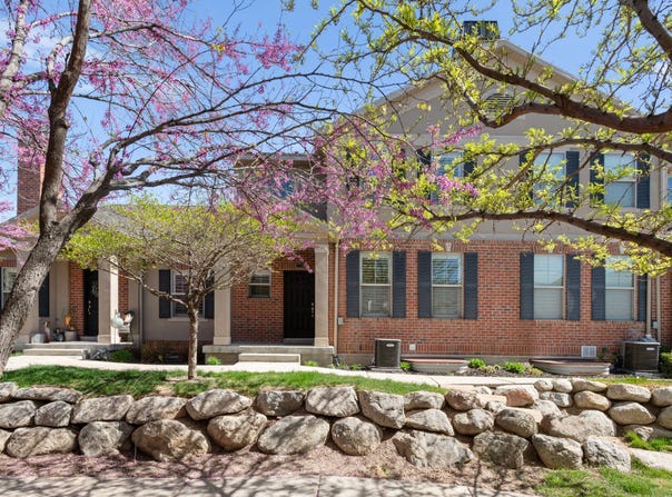 258 E TOPSPIN Way, Lehi, UT 84043