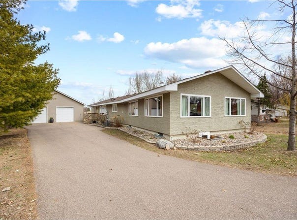 165 5th Avenue NW, Hutchinson, MN 55350