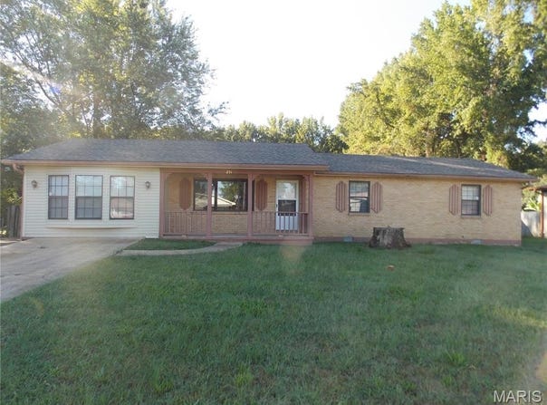 251 Hampton Court, Poplar Bluff, MO 63901