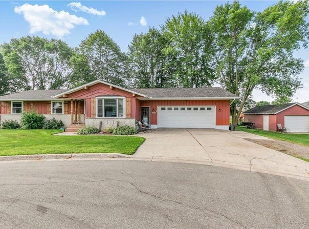316 8th Street SE, Freeport, MN 56331