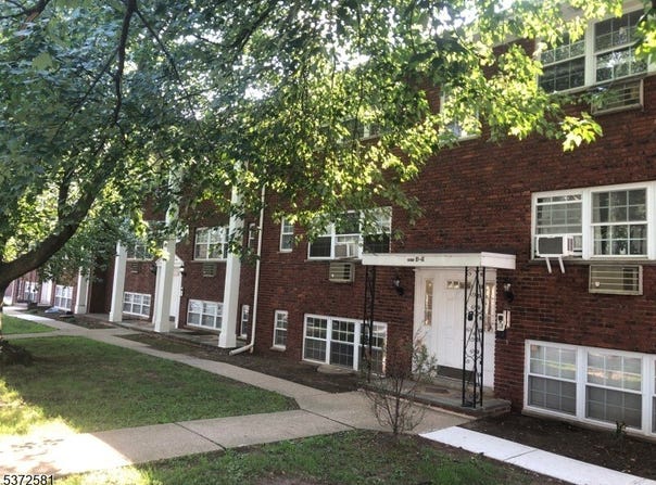 17a S Valley, West Orange Twp., NJ 07052-4432