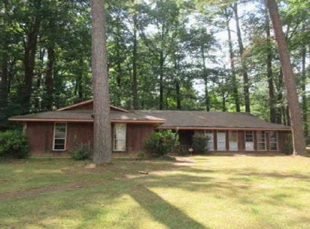 244 Fox Meadows Rd, Jackson, MS 39212