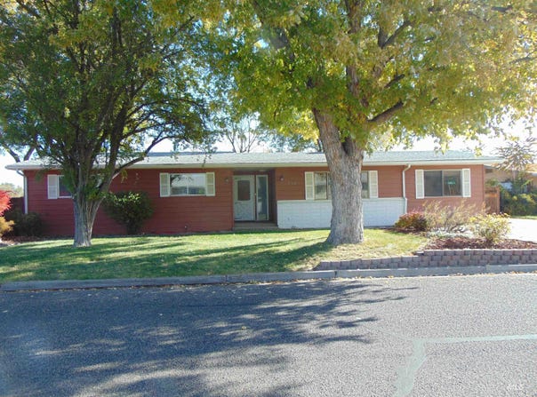 332 Sears Drive, Ontario, OR 97914