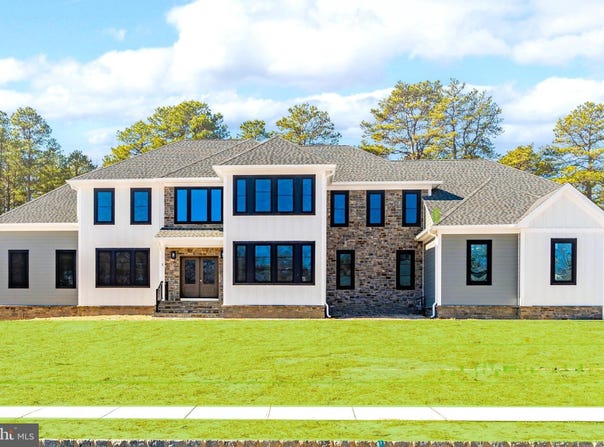 2 HAYSTACK COURT, HOWELL, NJ 07731