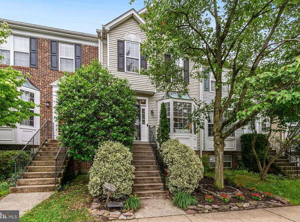 2505 LESH Court, CROFTON, MD 21114