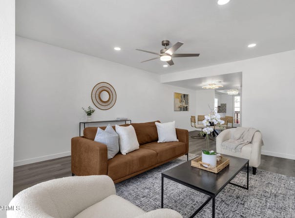 1927 E HAMPTON Avenue, Mesa, AZ 85204