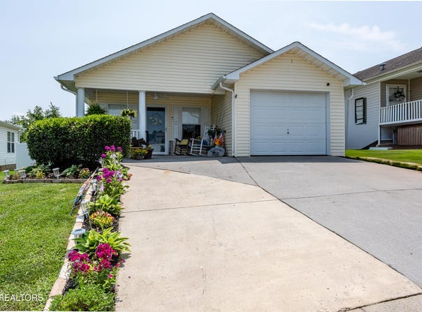 2544 Bay Meadows Way, Sevierville, TN 37876