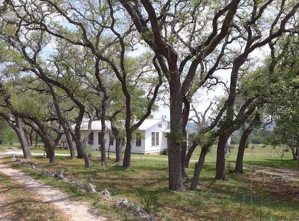 41 Big Joshua Creek Rd, Comfort, TX 78013