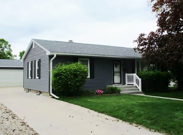 1316 Lincoln Rd, Monmouth, IL 61462