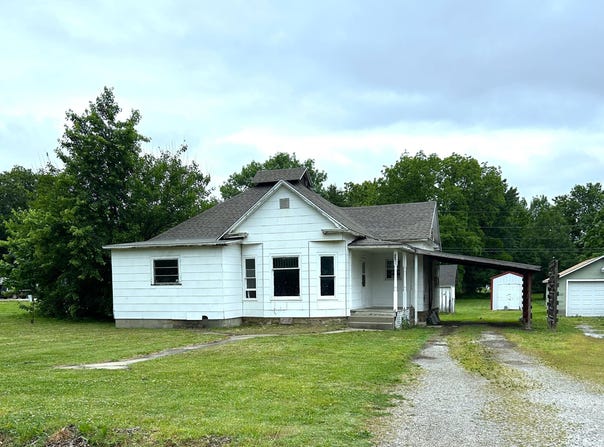 203 E Maple Street, Liberal, MO 64762