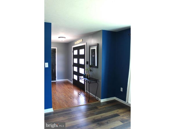 306 MOHAWK DRIVE, RED LION, PA 17356