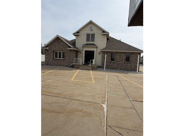 300 N Wayne Street, Angola, IN 46703