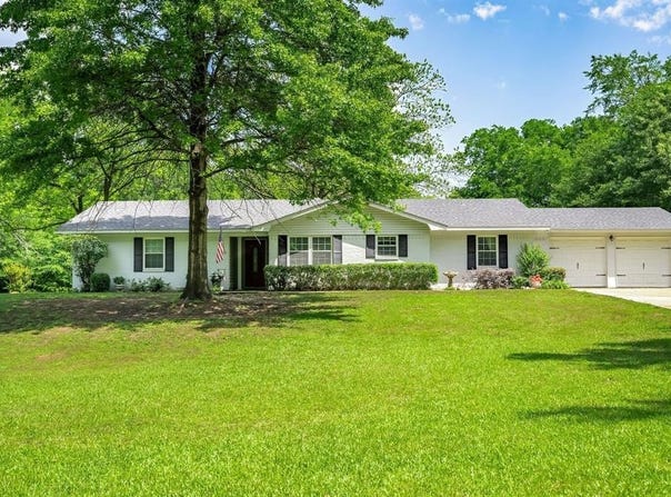 631 County Road 3210, Mount Pleasant, TX 75455