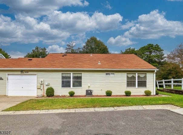817A Liverpool Cir, Manchester Twp., NJ 08759