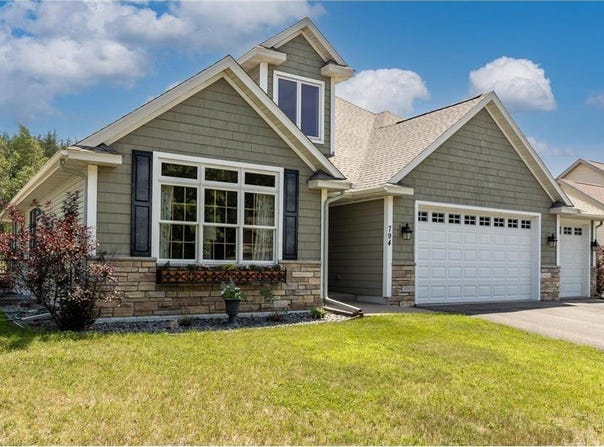 794 Glenmeadow Street, River Falls, WI 54022