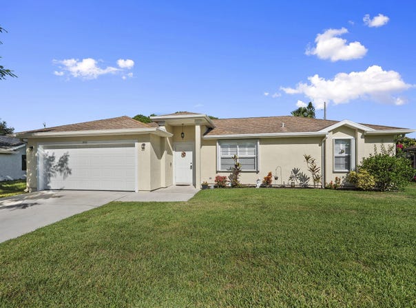3010 SW Briggs Street, Port Saint Lucie, FL 34953