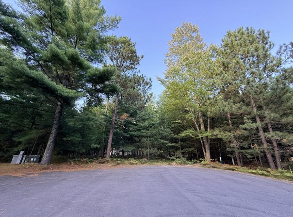 ON DEERWOOD CIR, Minocqua, WI 54548