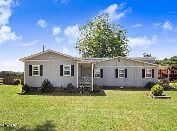 2590 Old Mt Olive Highway, Dudley, NC 28333