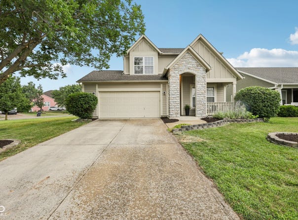 1272 Townsend Drive, Greenwood, IN 46143